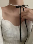 BM-2008-Pearl Black Choker